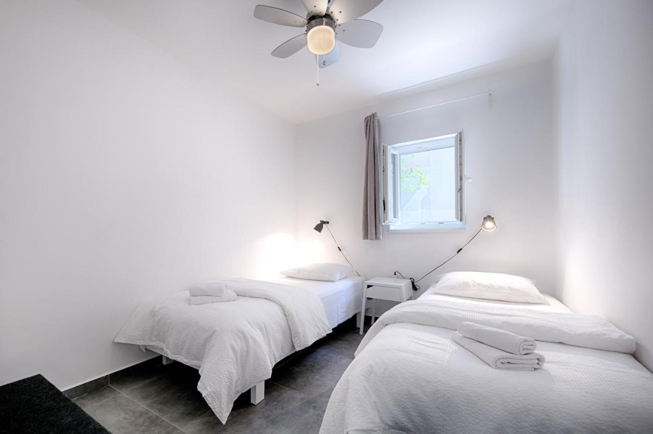 Apartmani Dule コミジャ エクステリア 写真