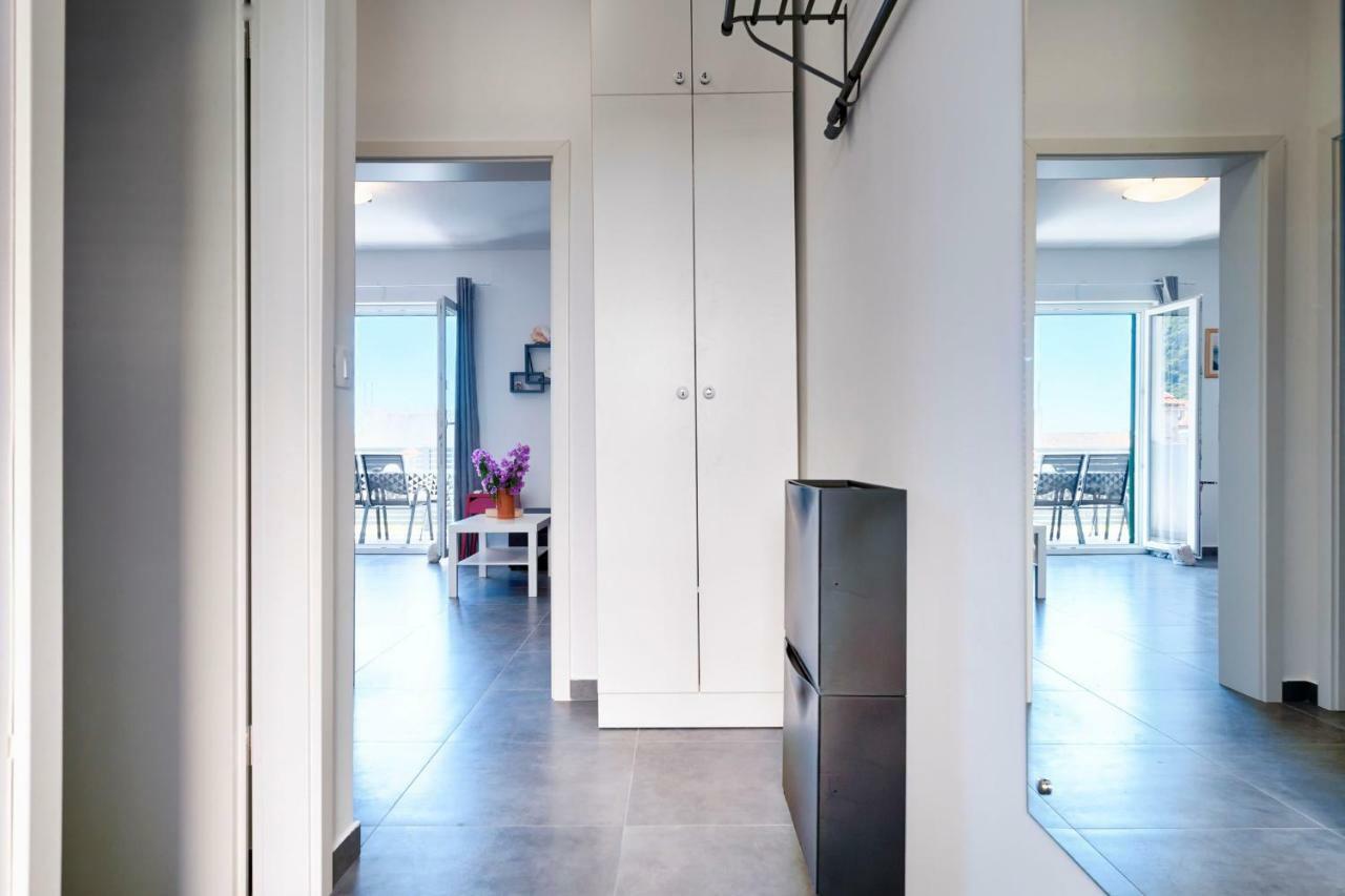 Apartmani Dule コミジャ エクステリア 写真